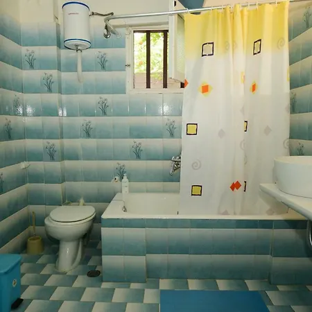 Corinth Beach House Sarandapikhiotika