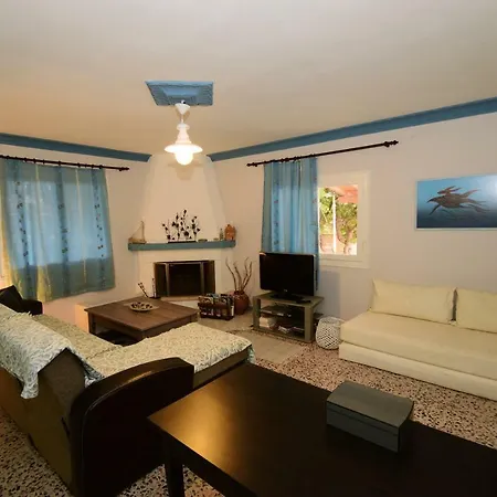Corinth Beach House *